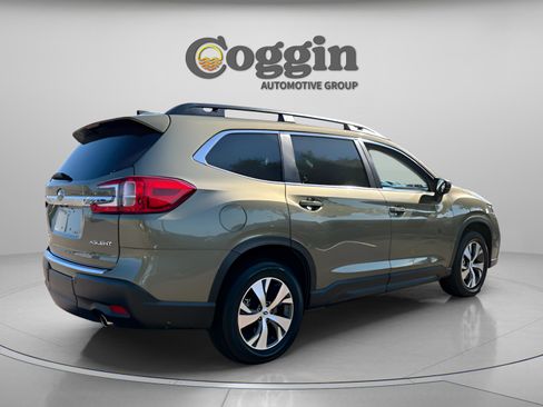 Used 2025 Subaru Ascent Premium w/ Premium Package image 5