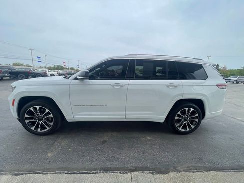 Used 2022 Jeep Grand Cherokee L Overland w/ Luxury Tech Group IV AWD/4WD image 4