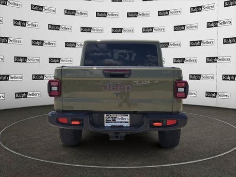 Certified 2025 Jeep Gladiator Mojave AWD/4WD image 5