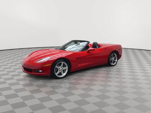Used 2006 Chevrolet Corvette Convertible w/ Preferred Equipment Group RWD image 30