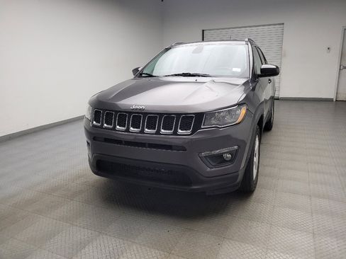 Used 2018 Jeep Compass Latitude w/ Popular Equipment Group FWD image 15