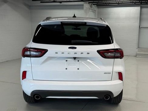 Used 2023 Ford Escape ST-Line AWD/4WD image 4