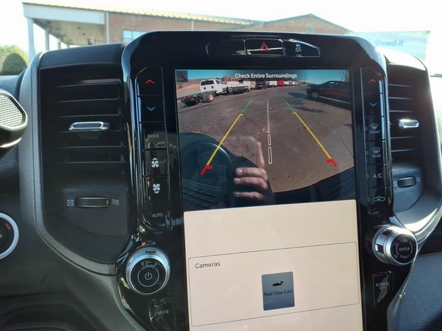 New 2026 RAM 2500 Tradesman AWD/4WD image 15