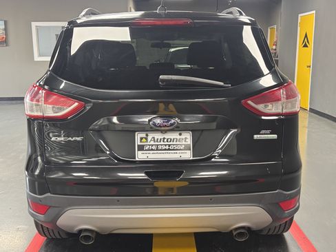 Used 2015 Ford Escape SE w/ Equipment Group 201A FWD image 4