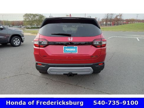 Certified 2025 Honda Pilot TrailSport image 21