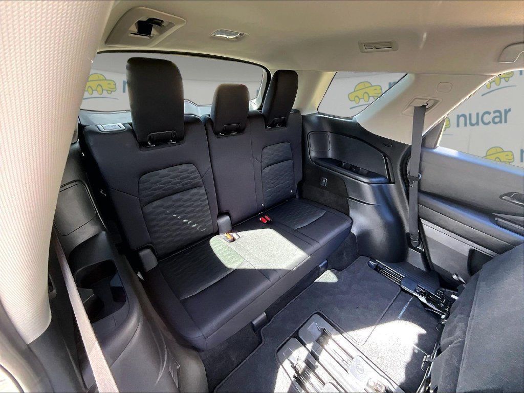 Certified 2026 Nissan Pathfinder SV AWD/4WD image 17