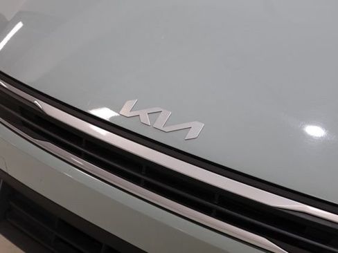 Used 2025 Kia K4 FWD image 12