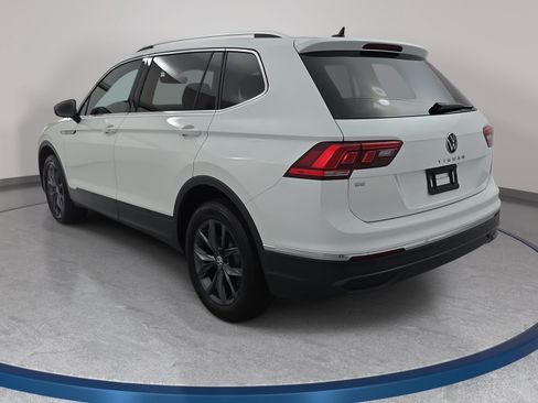 Used 2023 Volkswagen Tiguan SE FWD image 7