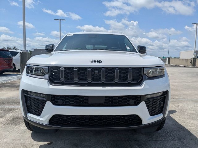 New 2026 Jeep Grand Cherokee Limited AWD/4WD image 9