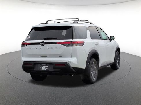New 2025 Nissan Pathfinder SV image 5