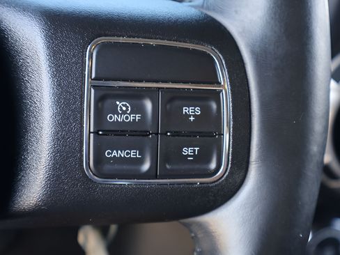 Used 2015 Jeep Wrangler Unlimited Sahara w/ Connectivity Group AWD/4WD image 23