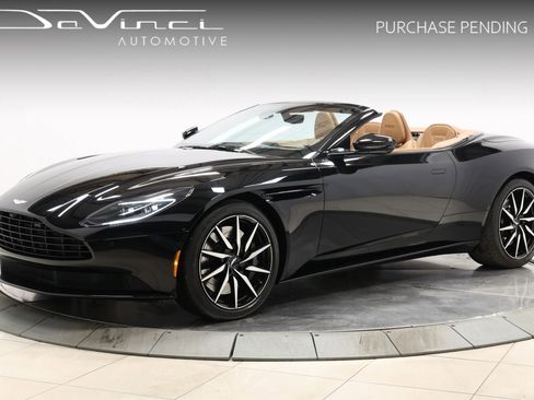 Used 2020 Aston Martin DB11 Volante RWD image 1