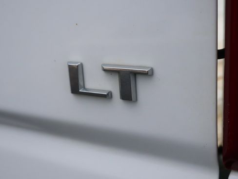 Used 2025 Chevrolet Silverado 2500 LT w/ Convenience Package AWD/4WD image 24