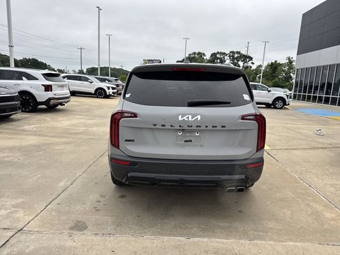 Used 2022 Kia Telluride SX w/ SX Prestige Package AWD/4WD image 16