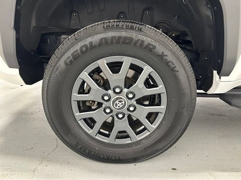 Used 2025 Toyota 4Runner SR5 AWD/4WD image 63