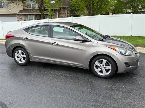 Used 2011 Hyundai Elantra GLS w/ Preferred Equipment Pkg 3 FWD image 4