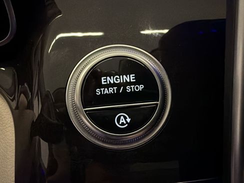 Certified 2022 Mercedes-Benz S 500 4MATIC image 15