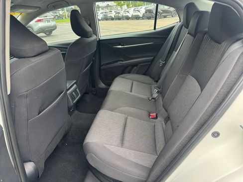 Used 2025 Toyota Camry LE w/ Convenience Package FWD image 18