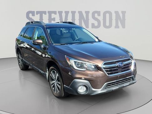 Used 2019 Subaru Outback 2.5i Limited AWD/4WD image 7