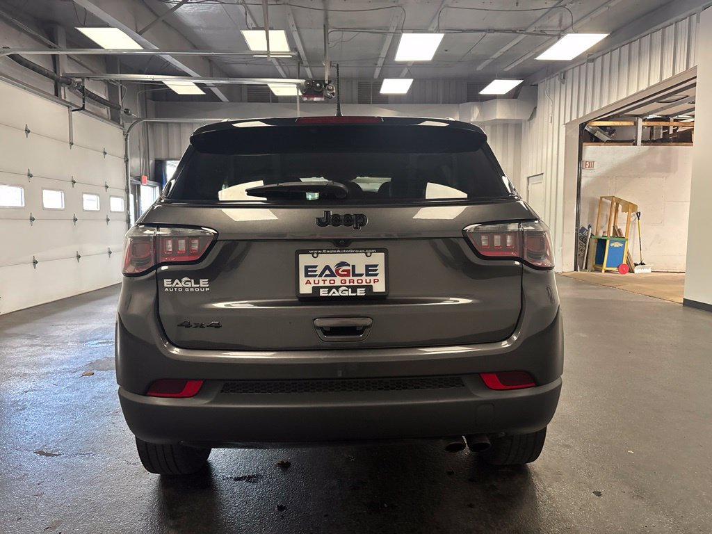 Used 2021 Jeep Compass Latitude AWD/4WD image 10