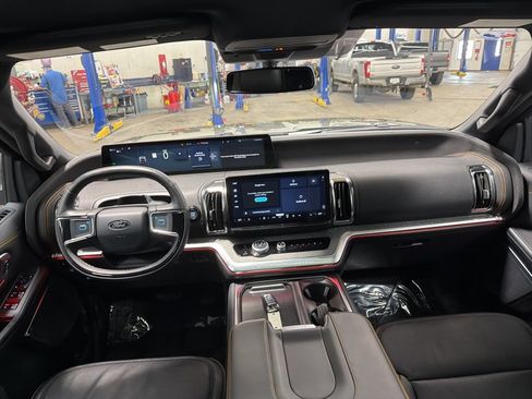 Certified 2025 Ford Expedition Tremor AWD/4WD image 15