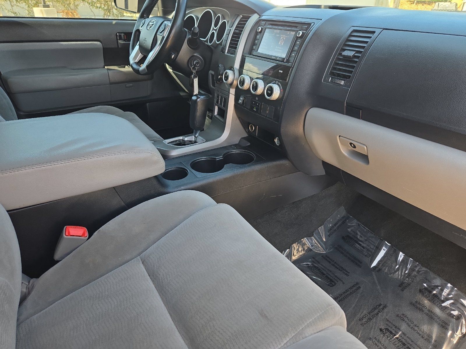Used 2015 Toyota Sequoia SR5 RWD image 16
