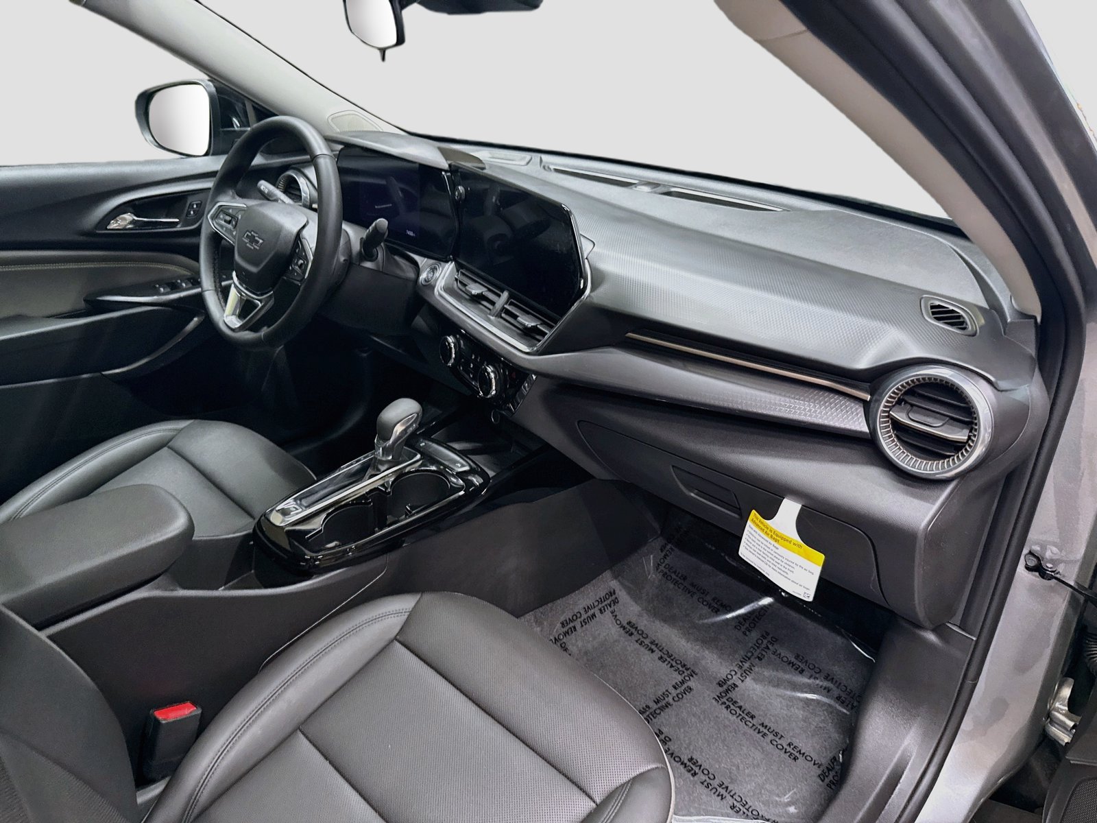 New 2026 Chevrolet Trax ACTIV w/ Sunroof Package FWD image 34