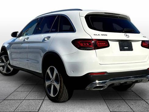 Used 2022 Mercedes-Benz GLC 300 4MATIC image 3