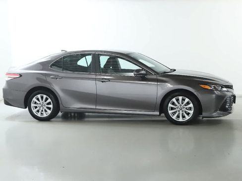 Certified 2019 Toyota Camry LE w/ Convenience Package FWD image 11