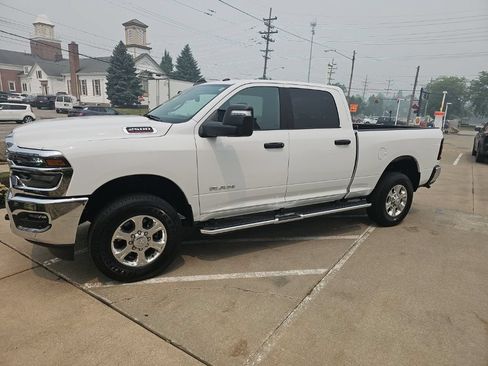 Certified 2026 RAM 2500 Big Horn AWD/4WD image 8