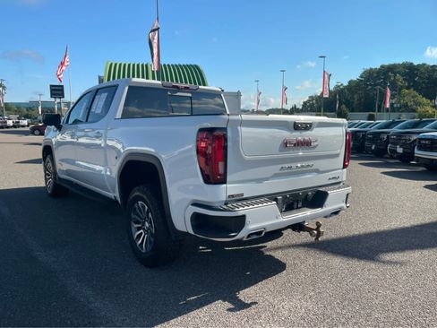 Used 2023 GMC Sierra 1500 AT4 w/ AT4 Premium Package AWD/4WD image 7