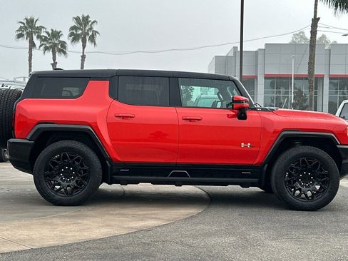 Certified 2025 GMC Hummer EV 2X image 3