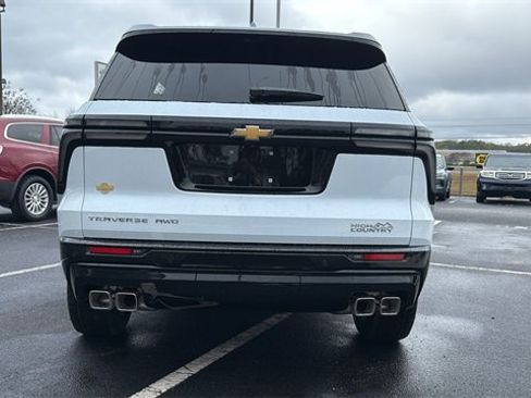 New 2026 Chevrolet Traverse High Country image 6