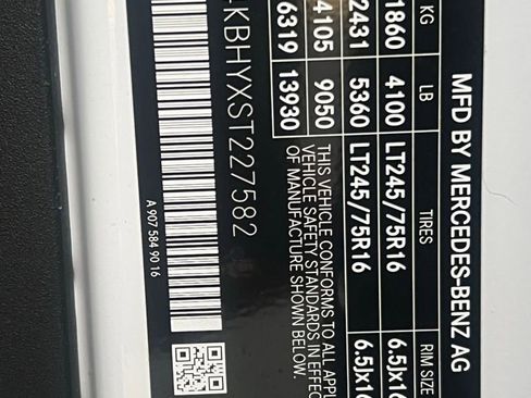 Used 2025 Mercedes-Benz Sprinter 2500 image 10