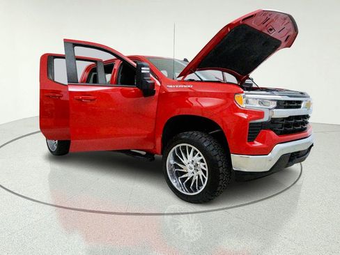 Used 2022 Chevrolet Silverado 1500 LT w/ Work Truck Package AWD/4WD image 11