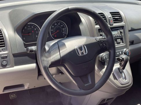 Used 2011 Honda CR-V LX image 3