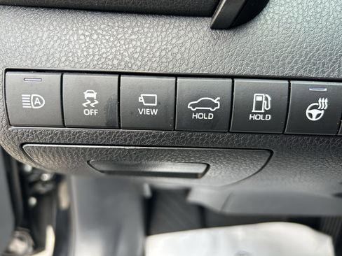 Certified 2022 Toyota Camry XLE w/ Navigation Upgrade Package image 14