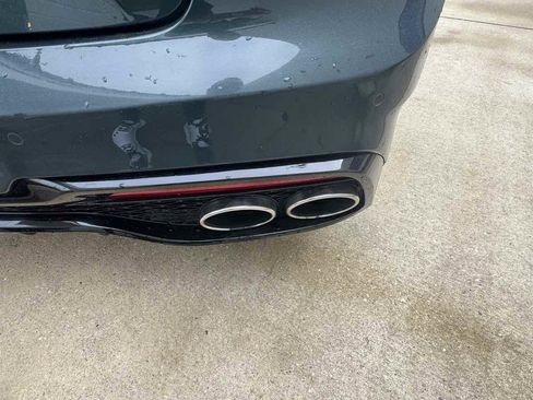 Used 2022 Kia Stinger GT2 image 31