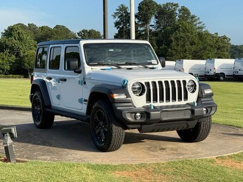Used 2021 Jeep Wrangler Unlimited Sport AWD/4WD image 9