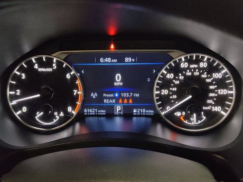 Used 2024 Nissan Altima 2.5 SV FWD image 23