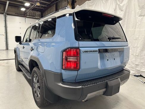 Used 2025 Toyota Land Cruiser w/ Premium Package image 5