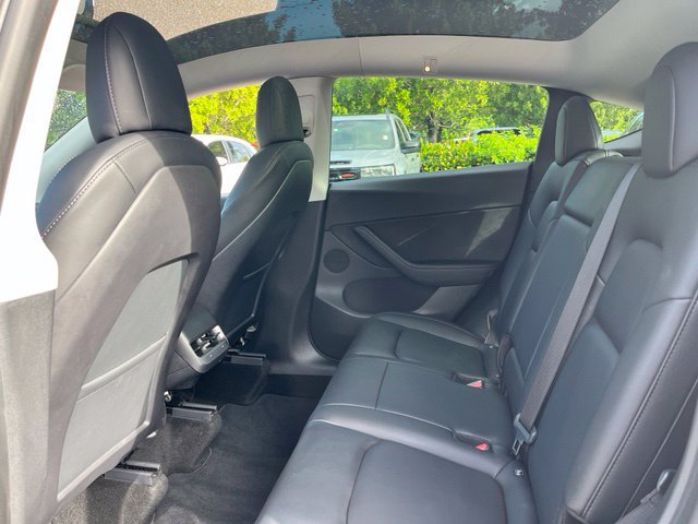Used 2021 Tesla Model Y Long Range AWD/4WD image 8