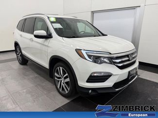 Used 2017 Honda Pilot Elite image 1