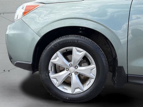 Used 2014 Subaru Forester 2.5i Premium w/ All-Weather Package AWD/4WD image 31