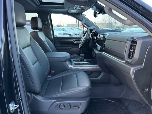 Used 2025 Chevrolet Silverado 1500 LTZ w/ LTZ Premium Package image 10