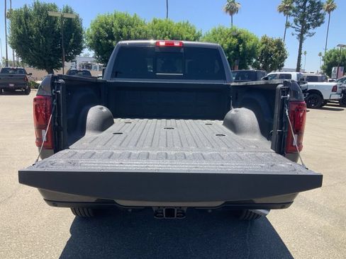 New 2025 RAM 2500 Laramie AWD/4WD image 7