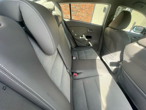 Used 2014 Honda Insight EX image 21