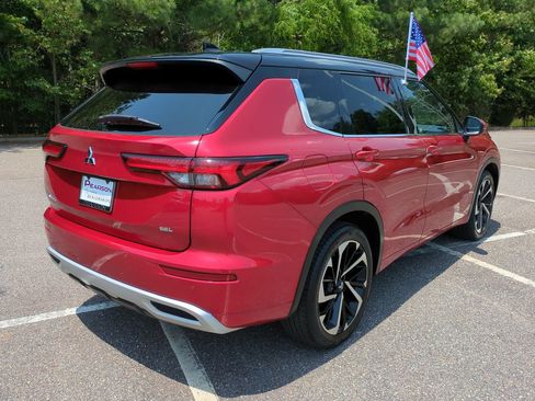 Used 2023 Mitsubishi Outlander SEL FWD image 4