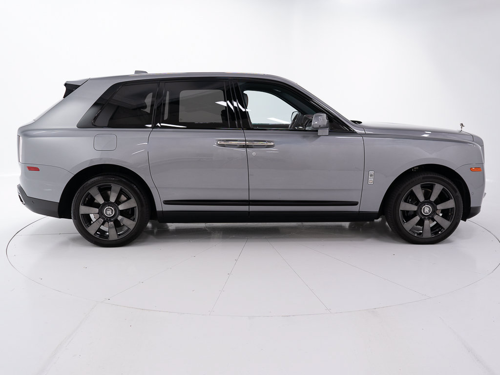 Certified 2023 Rolls-Royce Cullinan w/ Dark Exterior Package AWD/4WD image 6