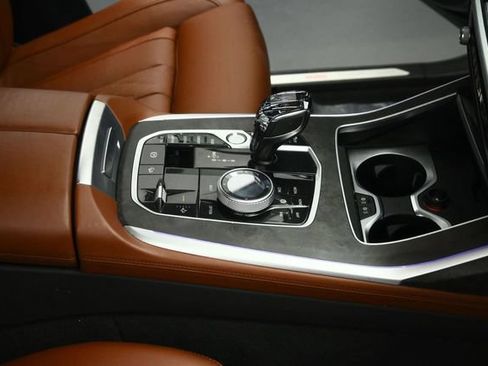 Used 2022 BMW X7 xDrive40i w/ Executive Package AWD/4WD image 57